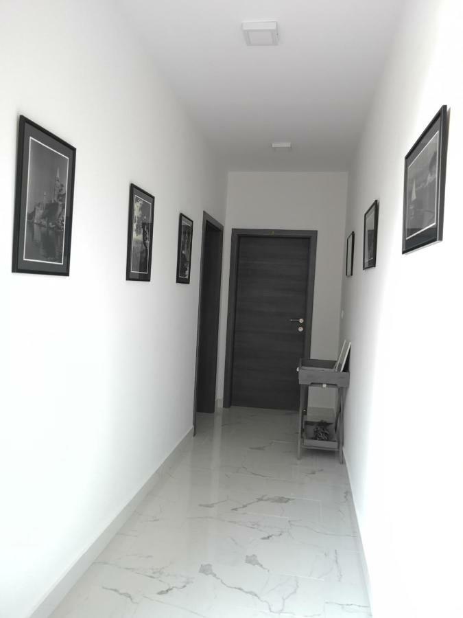 Apartments Mareta Rab Town Exterior foto